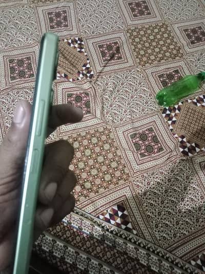 Vivo Y18 4ram 128 memory with charger