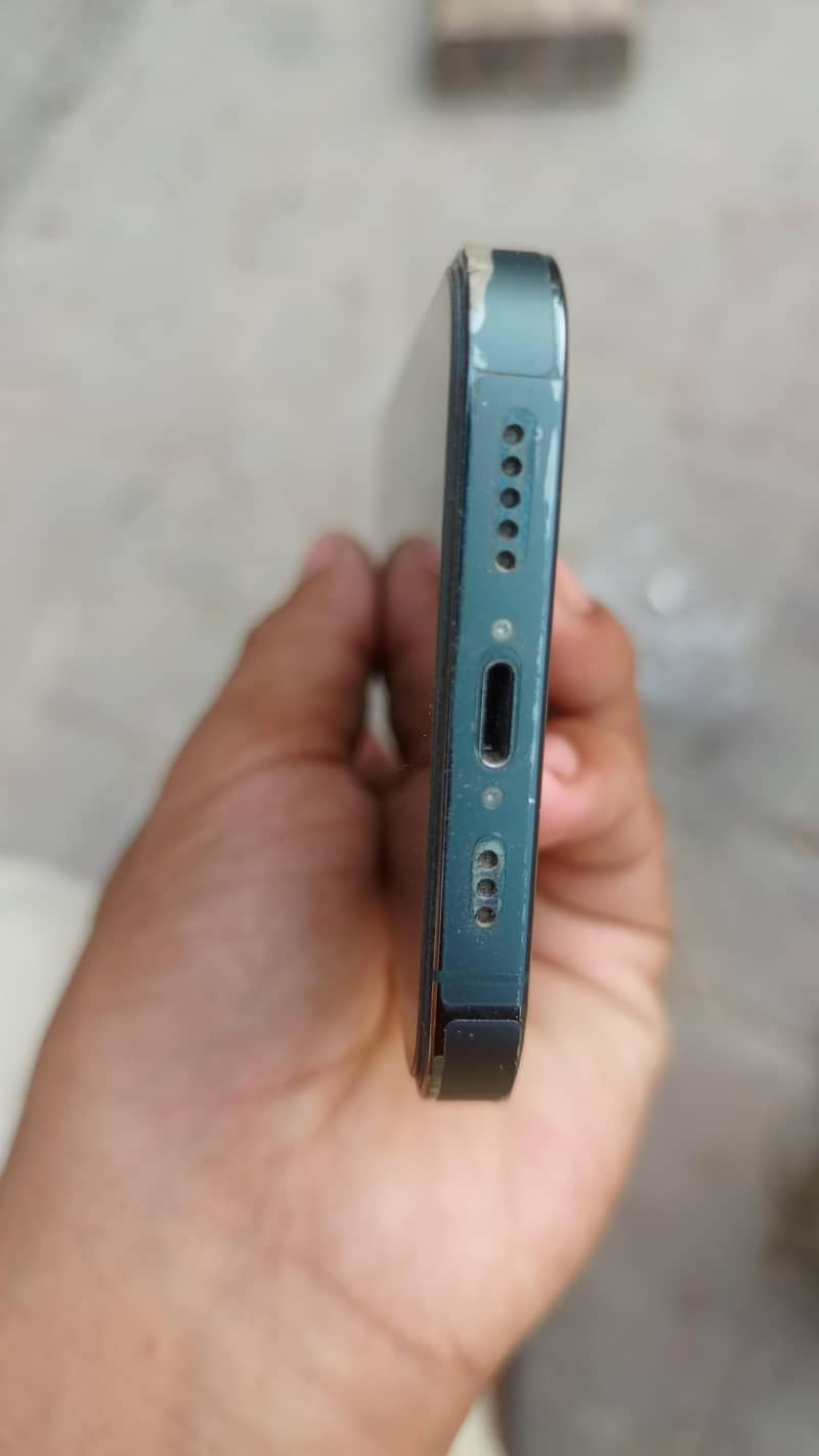 Apple iPhone 13 pro 1