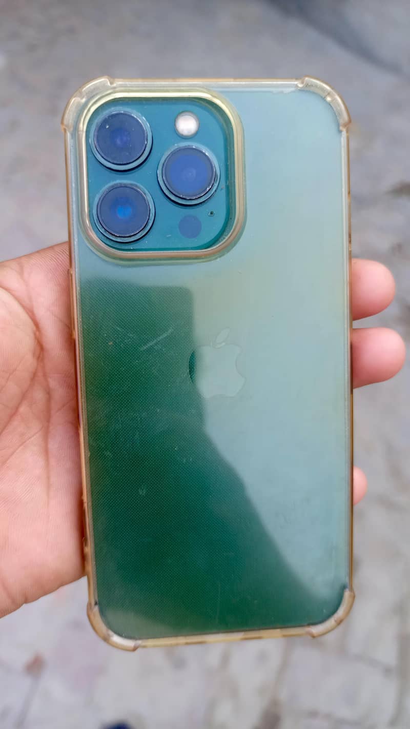 Apple iPhone 13 pro 3
