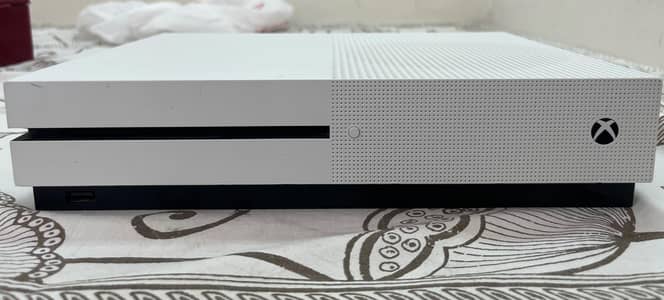Xbox One S 1th with Controler