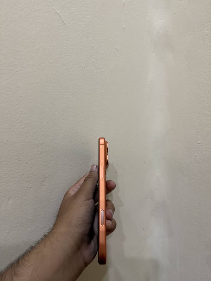 Apple iPhone 17 Pro Max 3