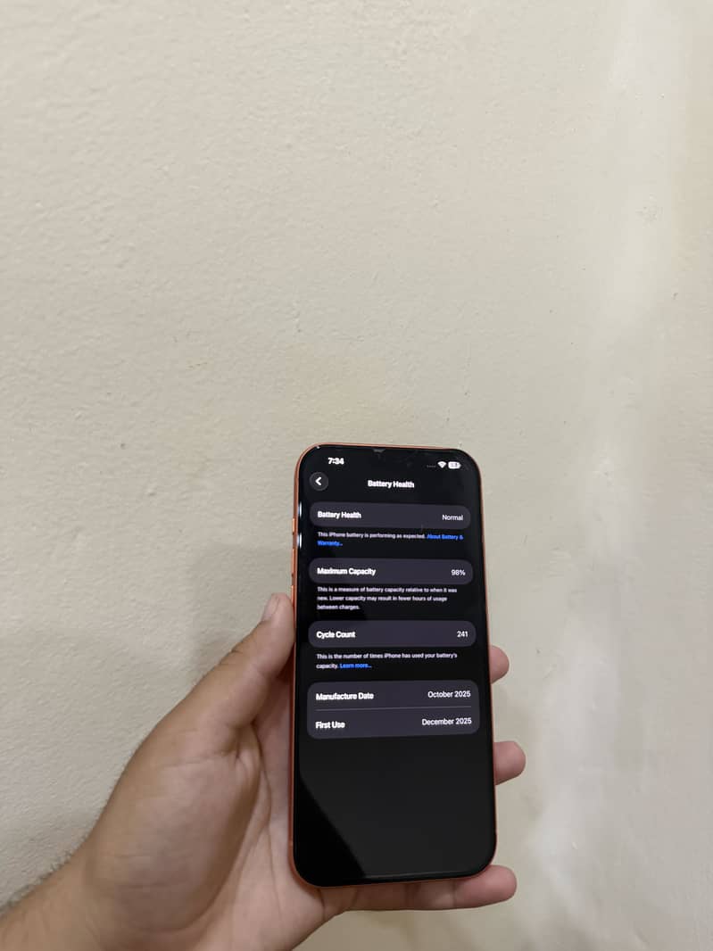 Apple iPhone 17 Pro Max 4