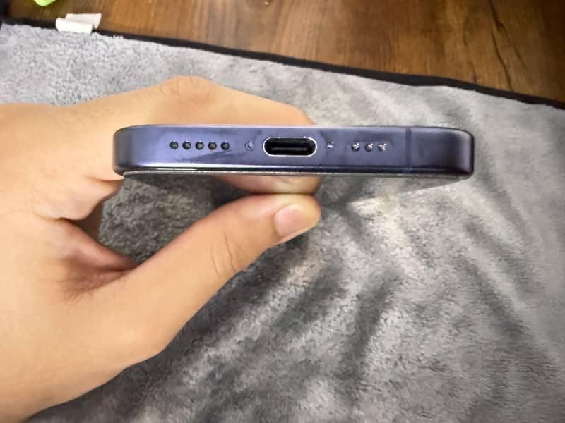 Apple iPhone 15 Pro 7
