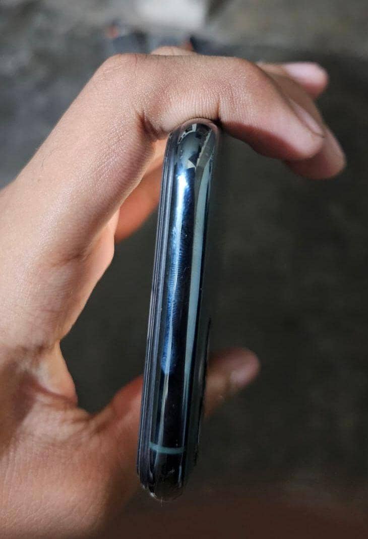 Apple iPhone 11 Pro 1
