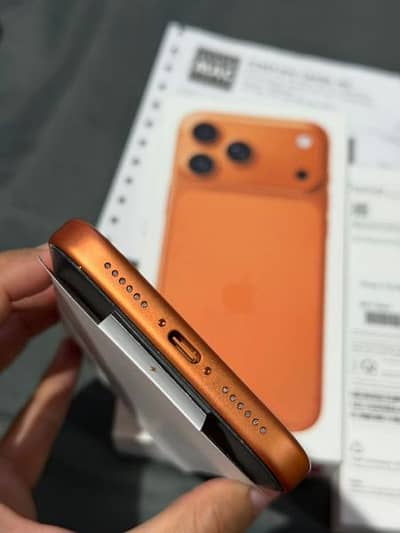 i phone 17 max pro 256Gb memorey 0327/6773/255