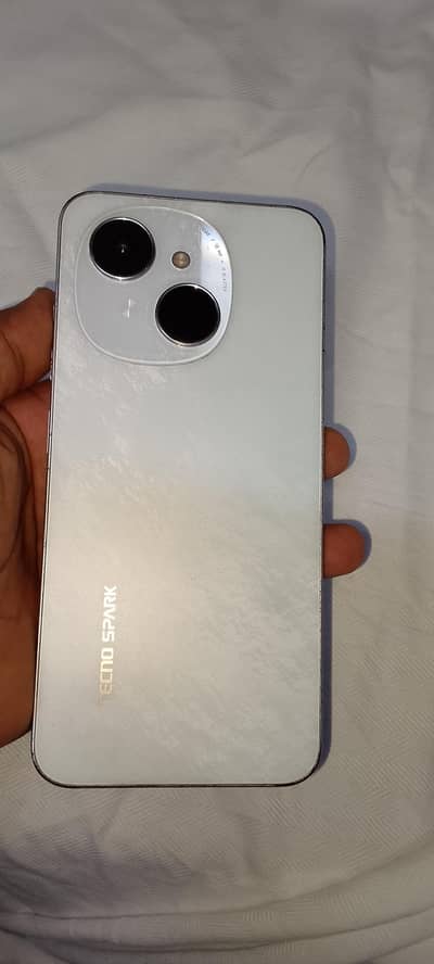 Tecno Spark Go 1