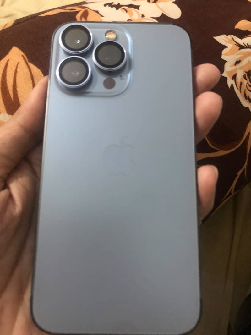 Apple iPhone 13 Pro 3