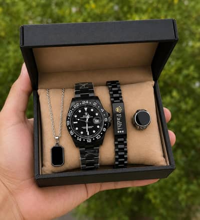 4 piece new article for man