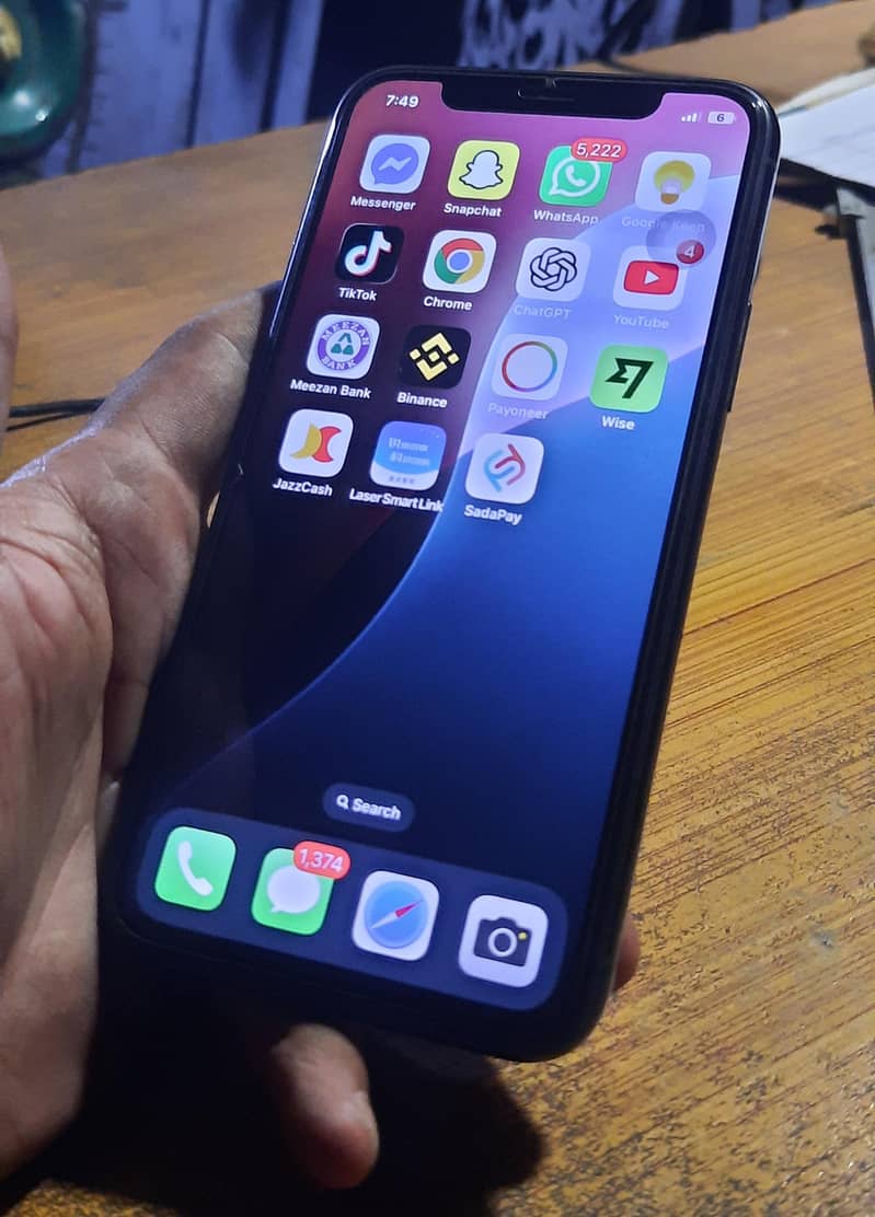Apple iPhone 11 Pro 0