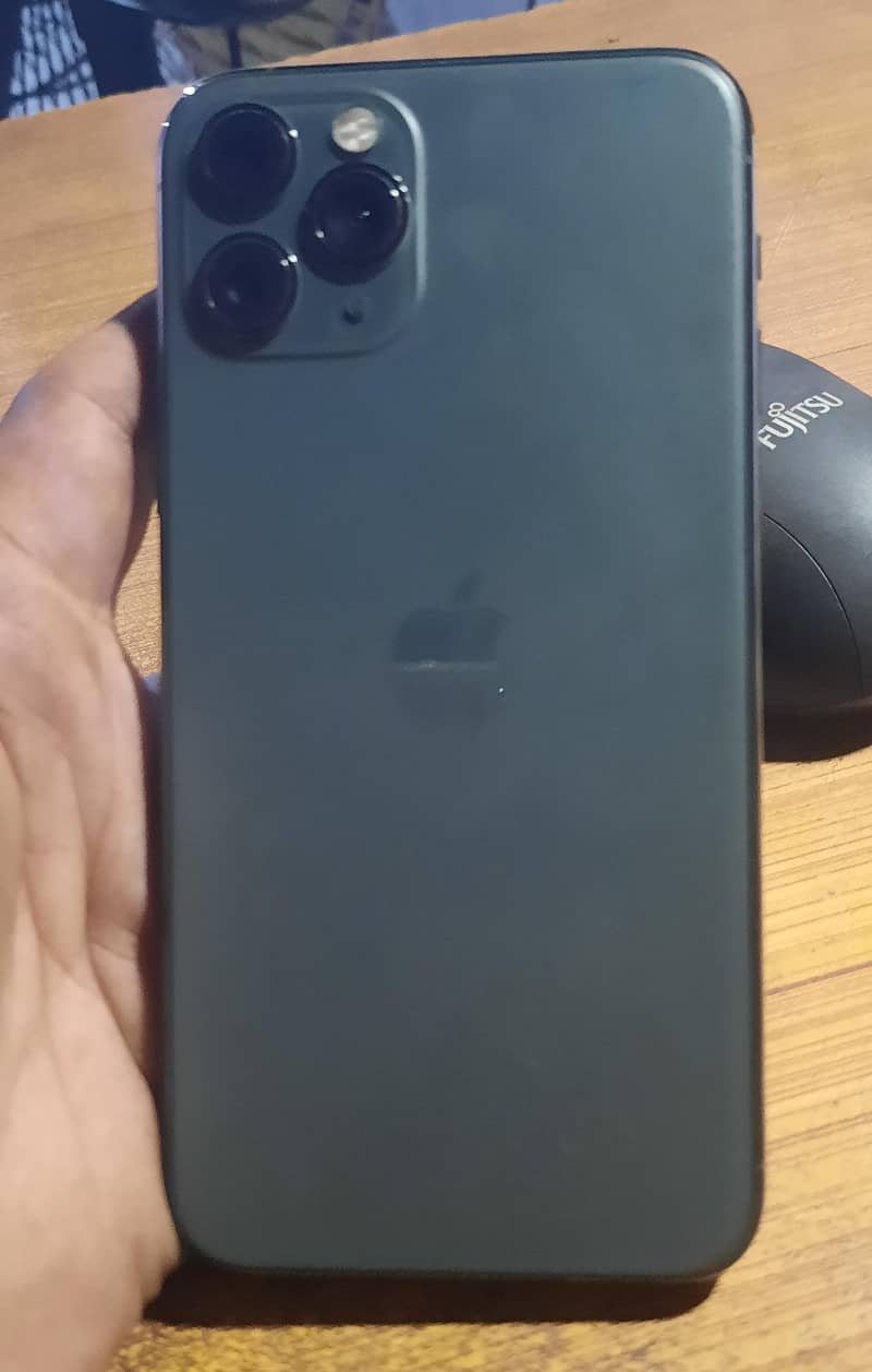 Apple iPhone 11 Pro 4