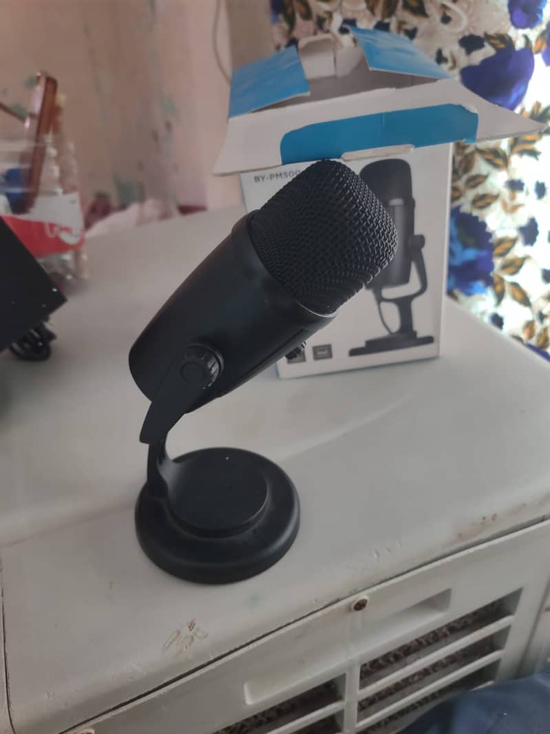 ASMR boya mic 1