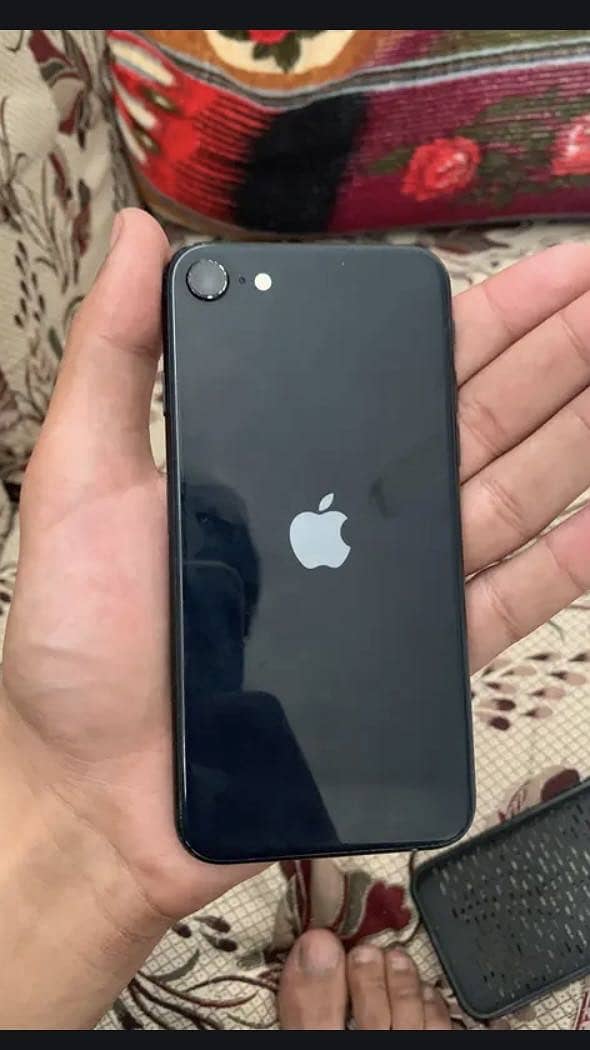 Apple iPhone SE 3rd 0