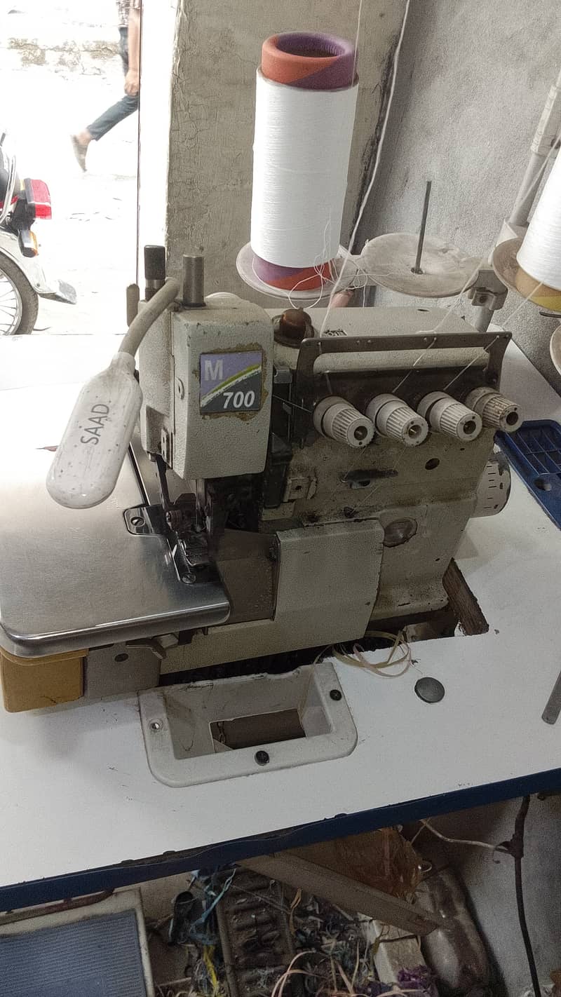 M700model overlock machine 0