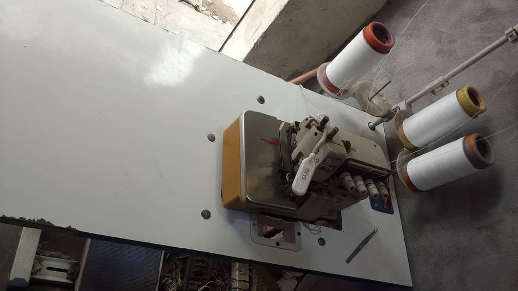 M700model overlock machine 3
