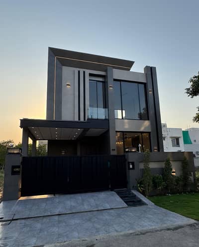 8 Marla Brand New Luxury House Located At Prime Location In Dha Phase 9 Town Lahore