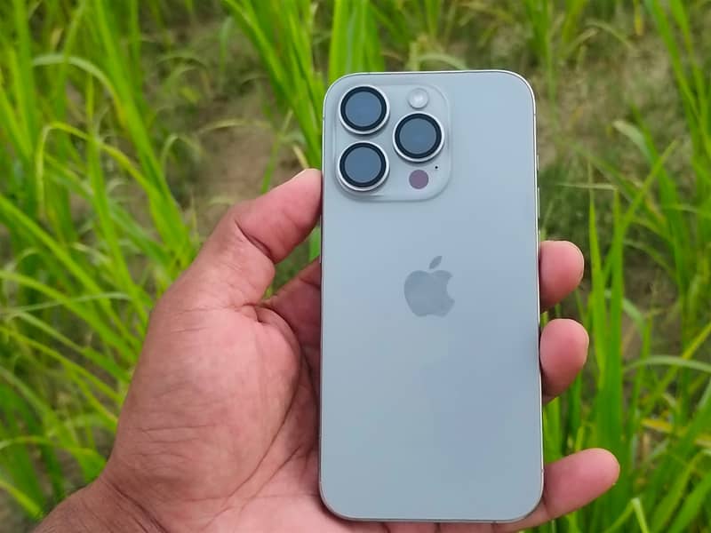 iphone 15 pro jv 0