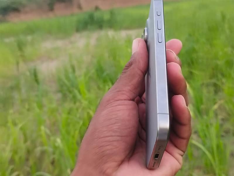 iphone 15 pro jv 1