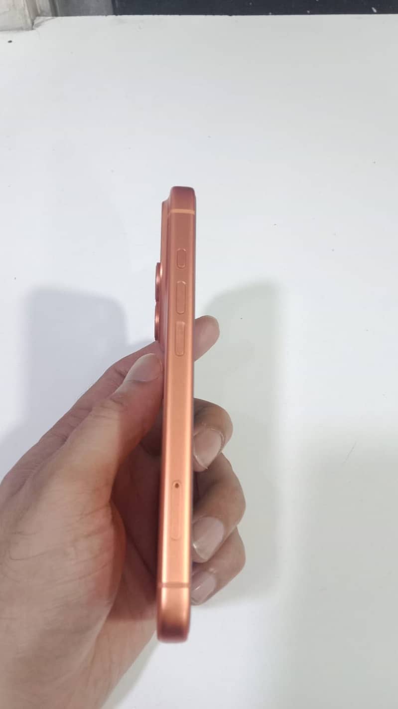 Apple iPhone 17 Pro 4