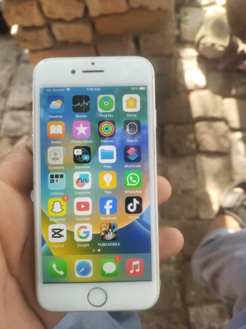 Apple iPhone 8 5