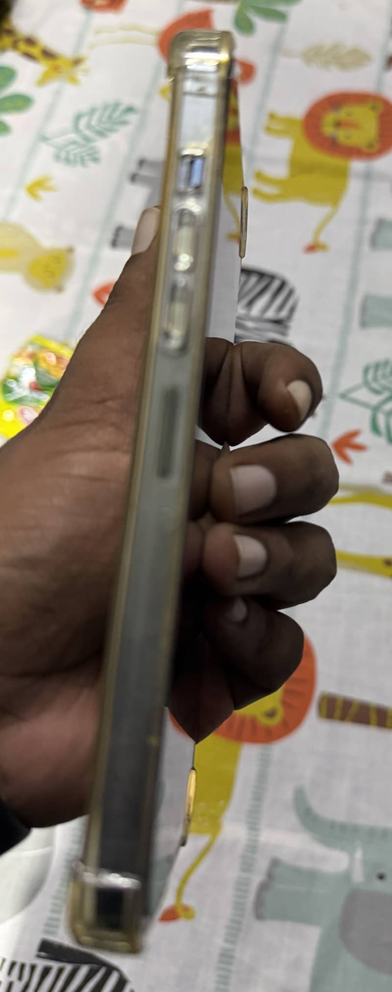Apple iPhone 13 Pro Max 3