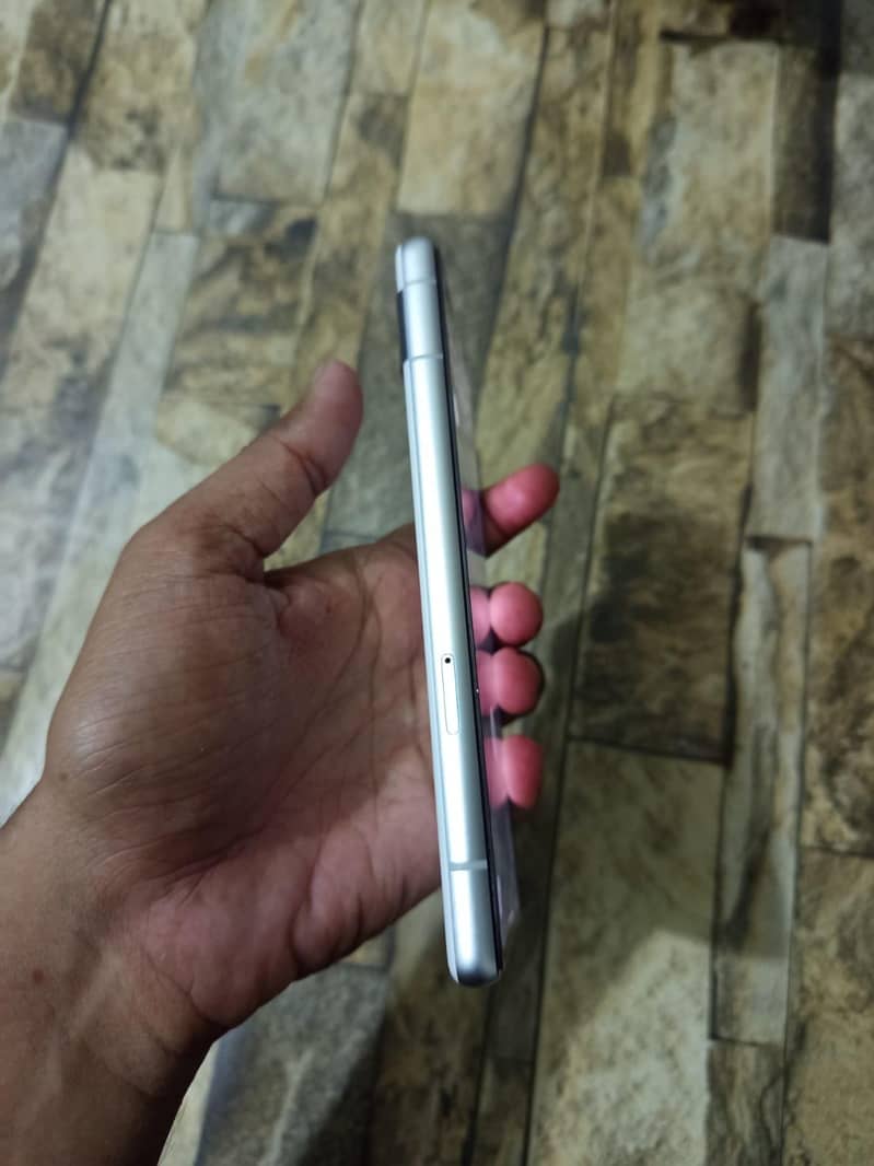 Google Pixel 7a 1