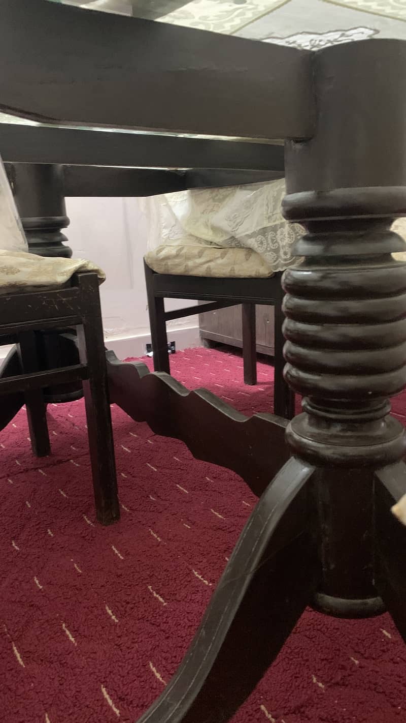 8 seater dining table 0