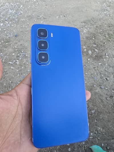 Infinix hot 60i 10/10 6gb/128gb 8 month warranty Complete Boxt