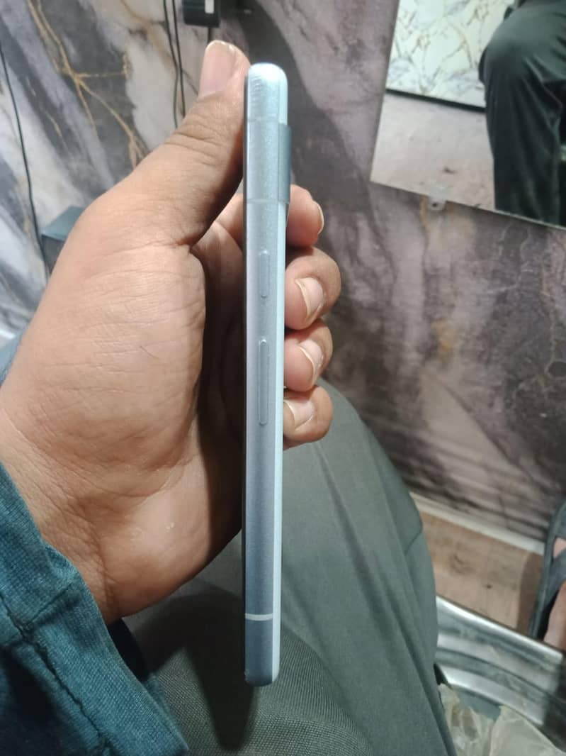 Google Pixel 7a 1