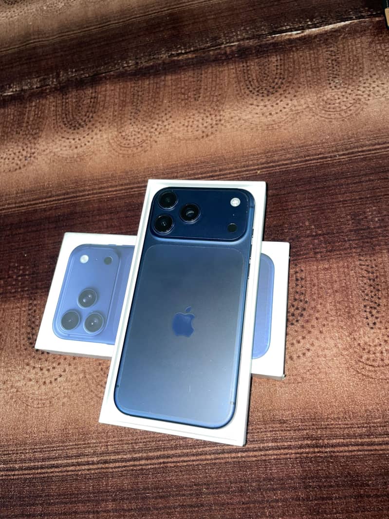 Apple iPhone 17 Pro Max 3