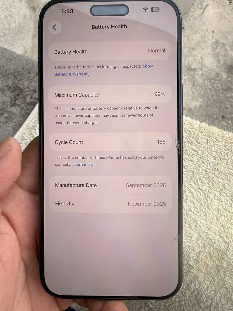 Apple iPhone 17 Pro Max 2