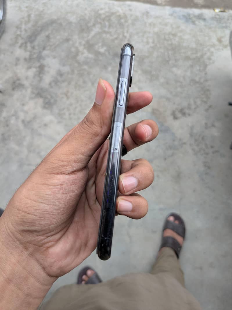 Apple iPhone X 2