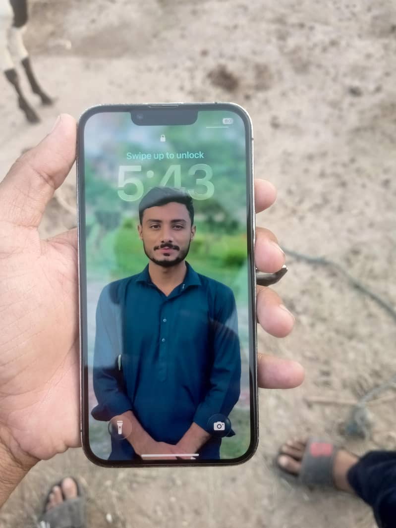 Apple iPhone 13 Pro 1