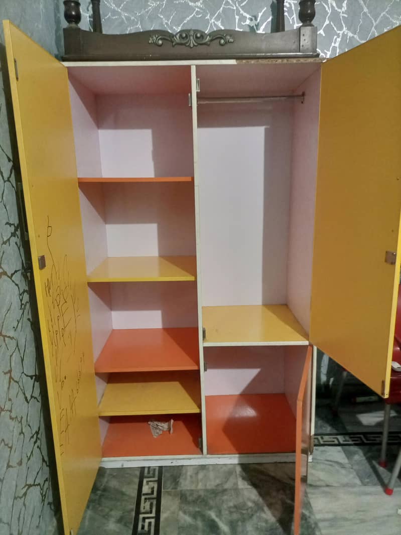 2 door wardrobe 1