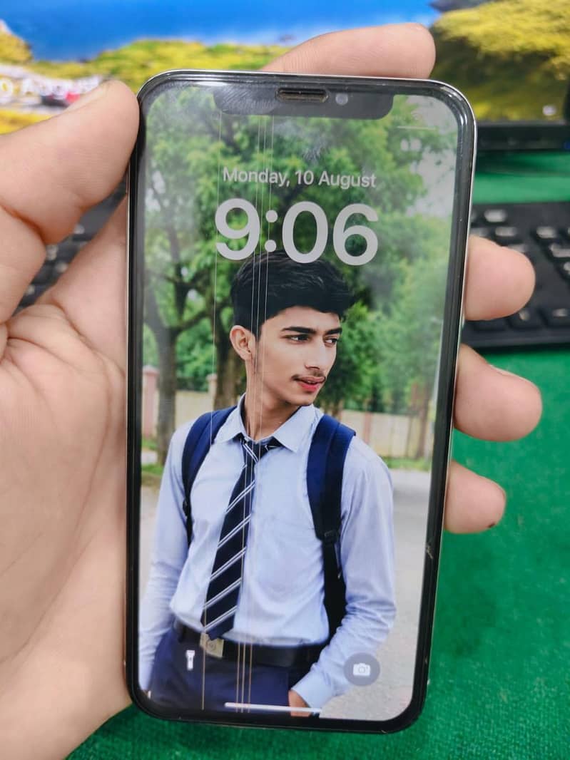 Apple iPhone X 0