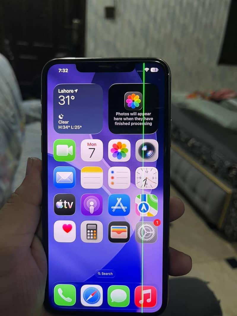 iPhone 11 Pro Max 1