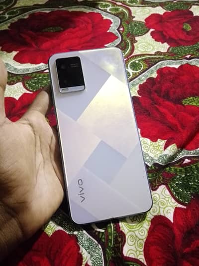 Vivo Y21