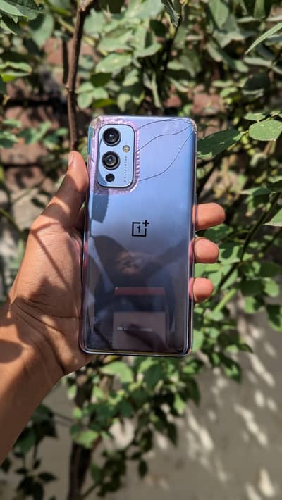 One Plus 9 6gb128ram