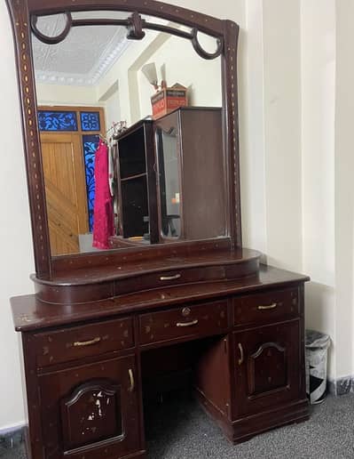 CHINIOTI DIAR WOOD DRESSING TABLE