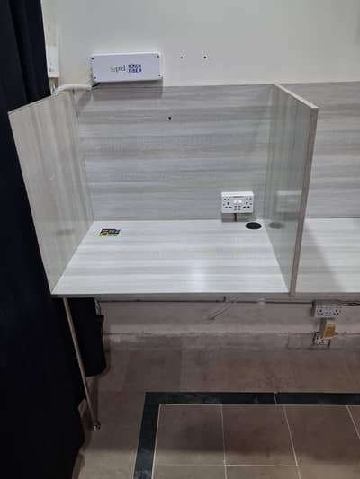 Office Workstation Table with Partitions
