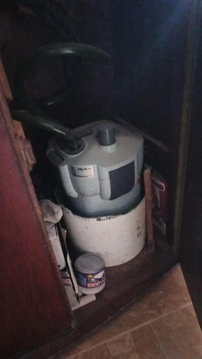 Aquarium for sale 4 feet imported — photo 3