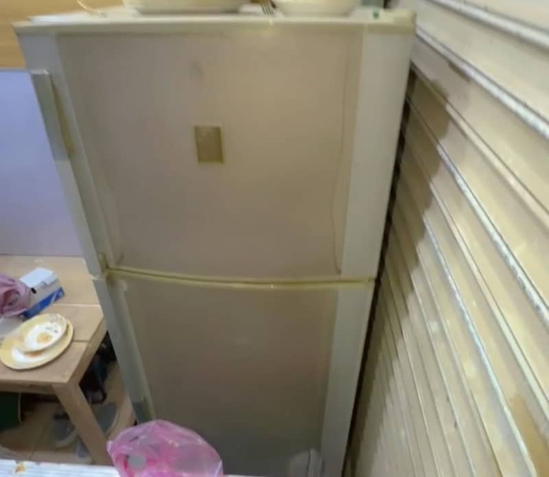 DAWLANCE FRIDGE 1