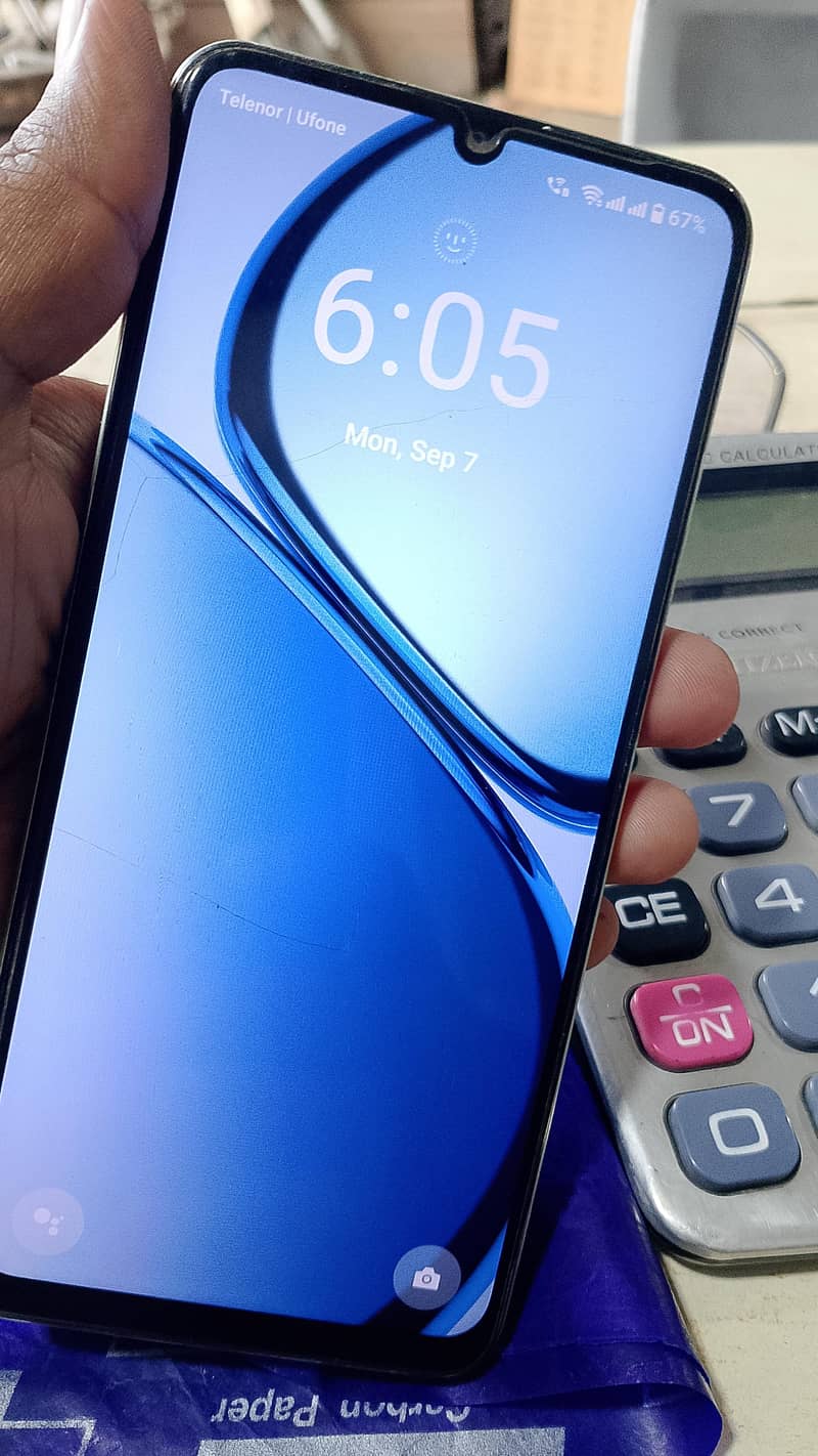 REALME C63 4