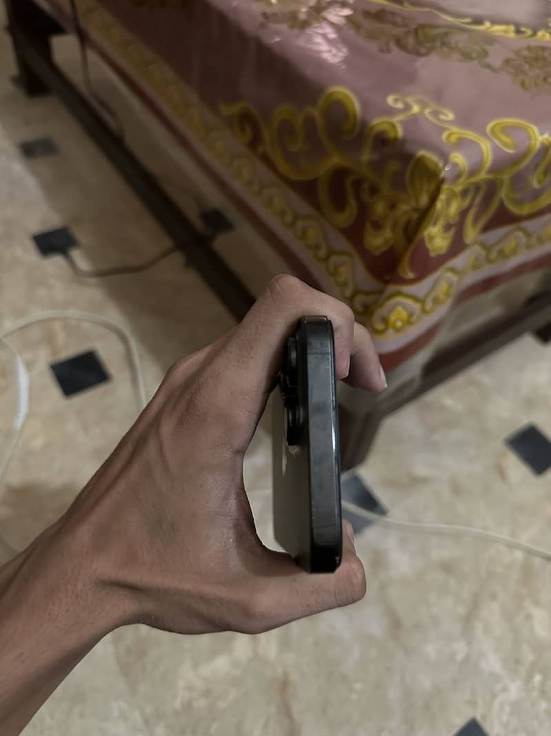 Apple iPhone 14 Pro Max 2