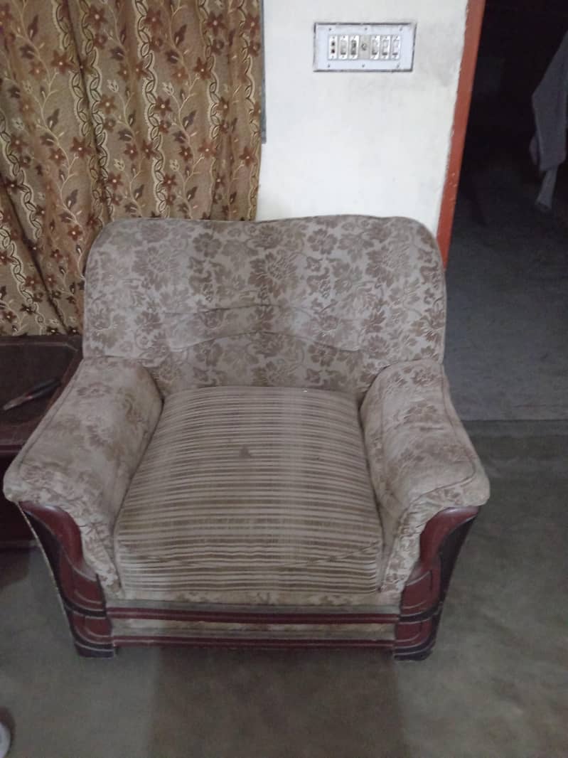 use able sofa set 3