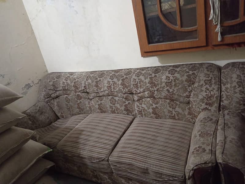 use able sofa set 5