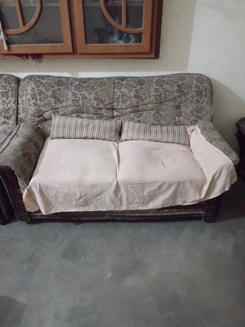 use able sofa set 10