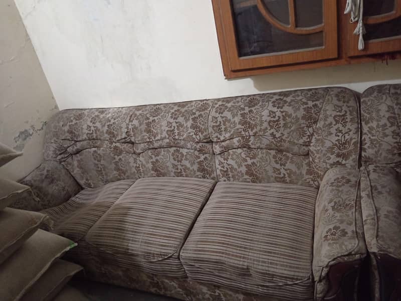 use able sofa set 12