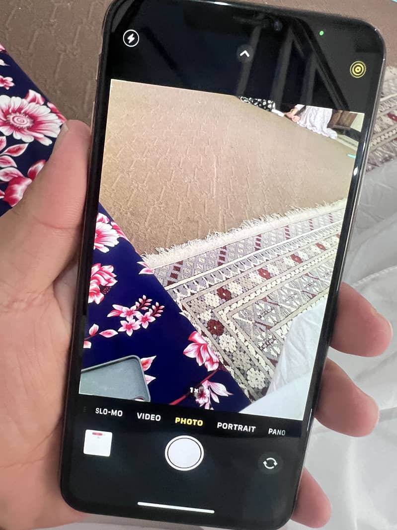 Apple iPhone XS Max 1