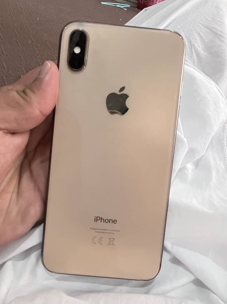 Apple iPhone XS Max 6