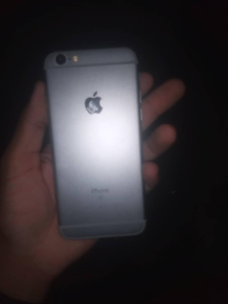 Apple iPhone 6S 1